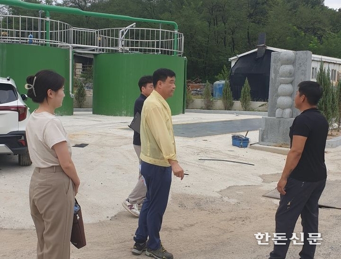 경남 창녕군이 축산농가를 대상으로 한 종합컨설팅이 기술적 어려움을 해결하는데 큰 도움이 되고 있는 것으로 나타났다.