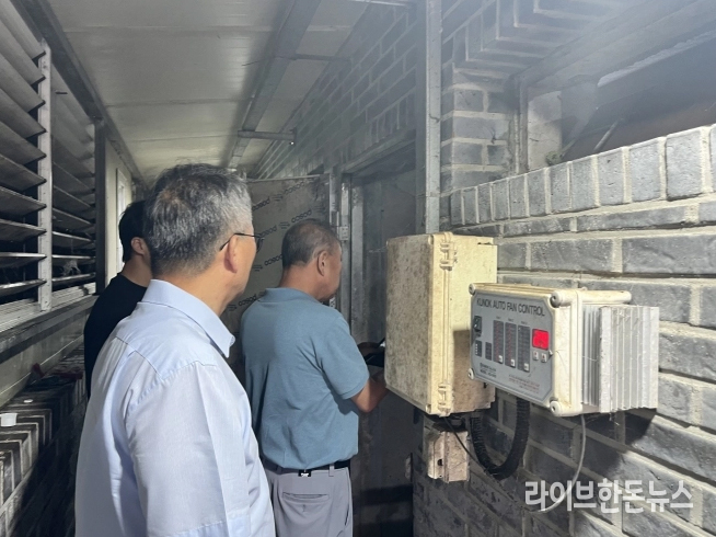 함평군은 지난달 18일부터 29일까지 2주간 마을과 인접하거나 악취 민원이 발생한 축산농가 21곳을 대상으로 점검반을 구성해 축산악취 저감 사업의 실효성을 높이기 위한 현장점검을 실시했다.